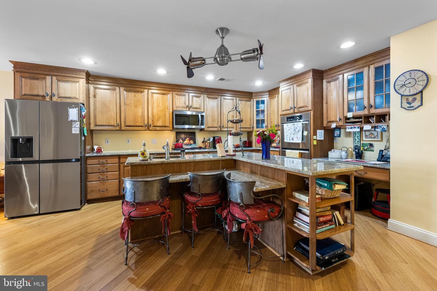 8002 Brynmor Court #403 photo 4