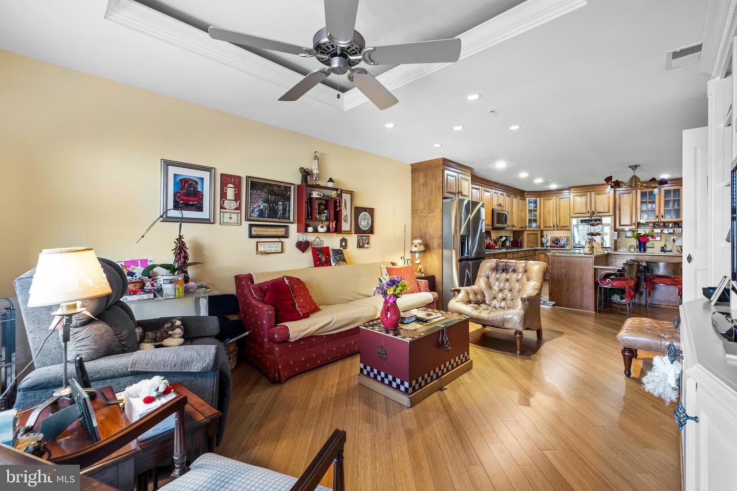 8002 Brynmor Court #403 photo 6