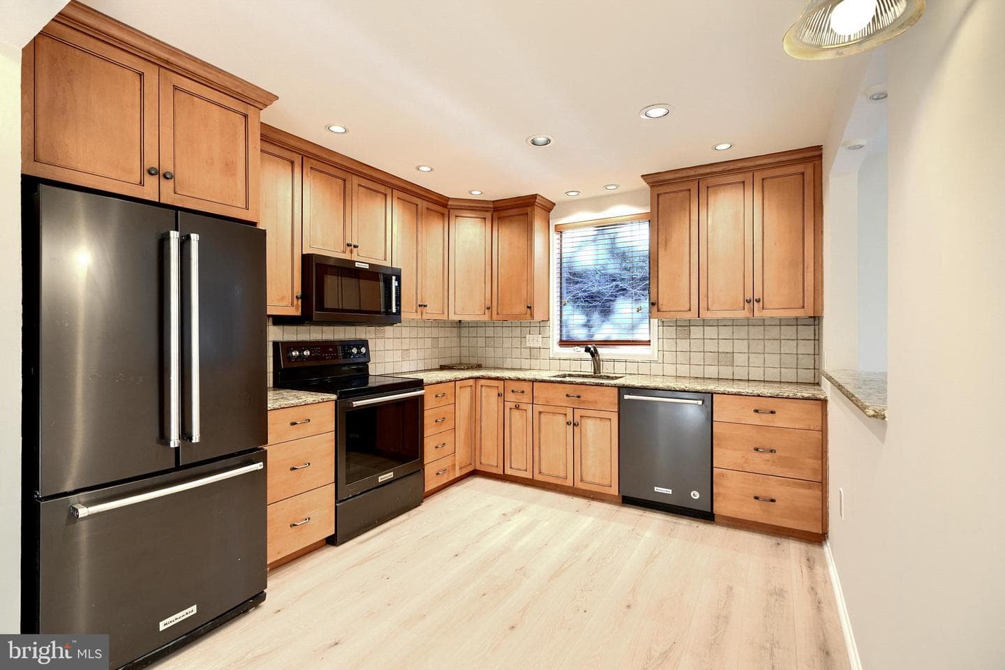 12118 Velvet Hill Drive photo 16