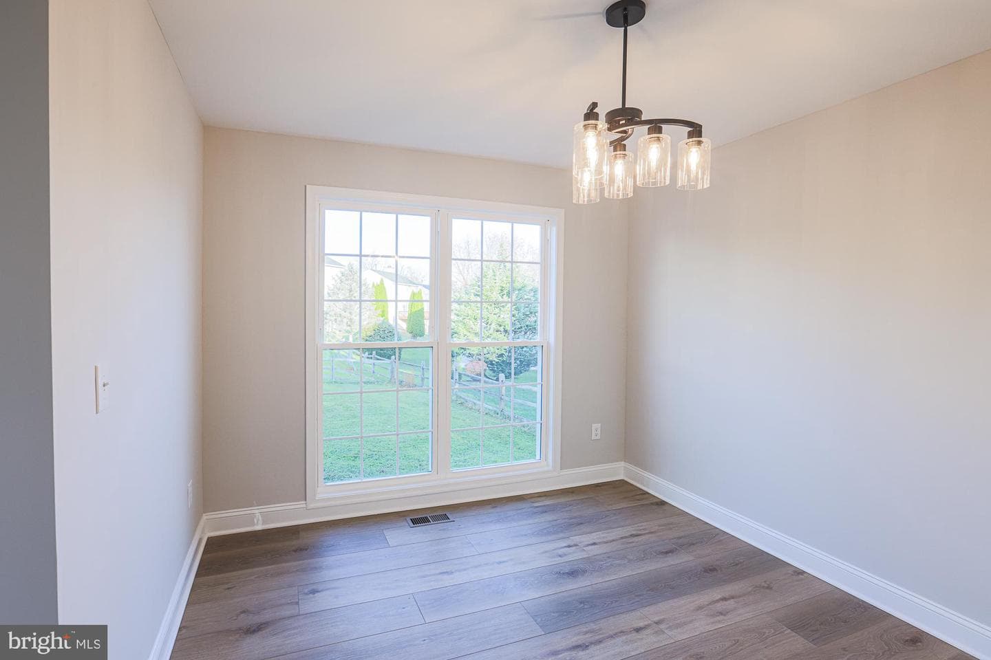 9804 Linden Hill Road photo 14