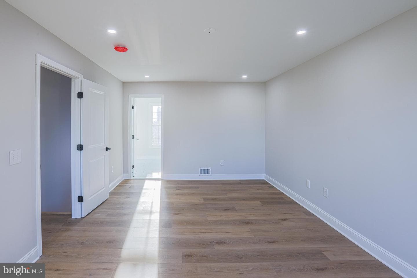 9804 Linden Hill Road photo 28