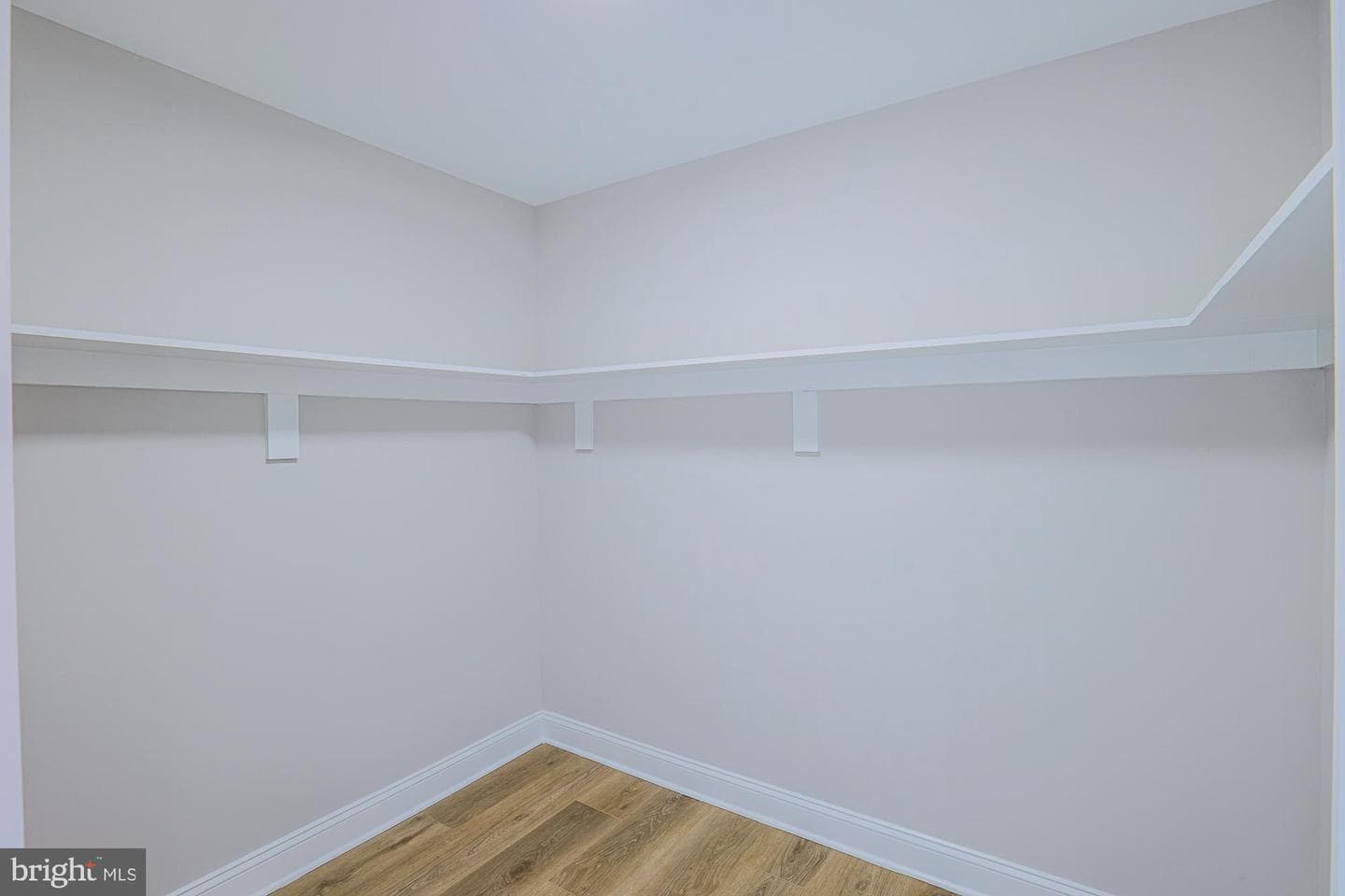9804 Linden Hill Road photo 32