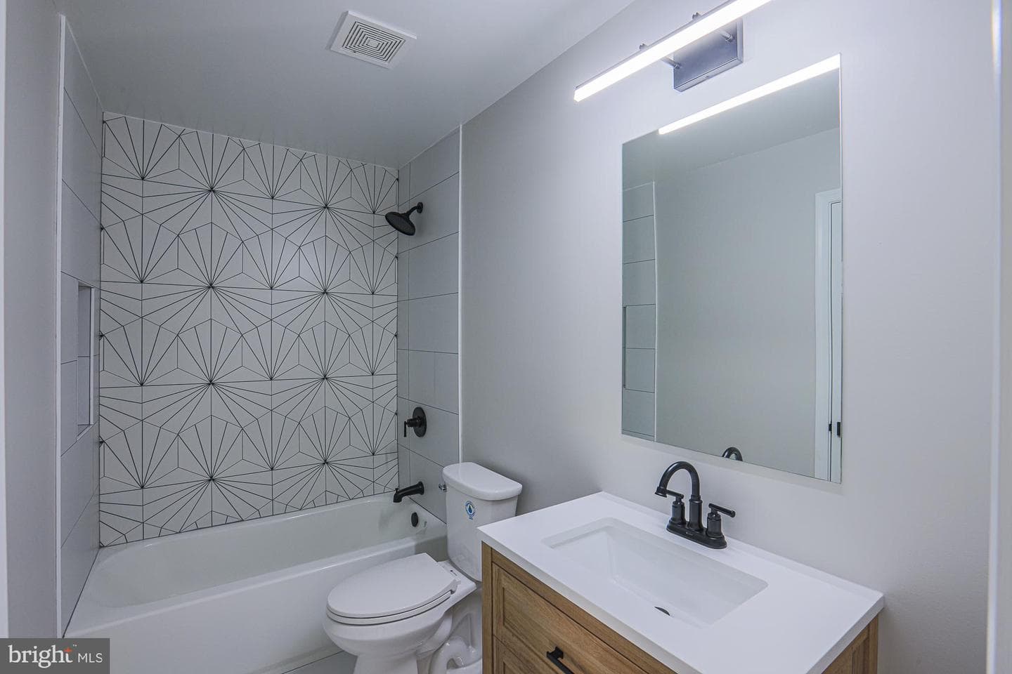 9804 Linden Hill Road photo 35