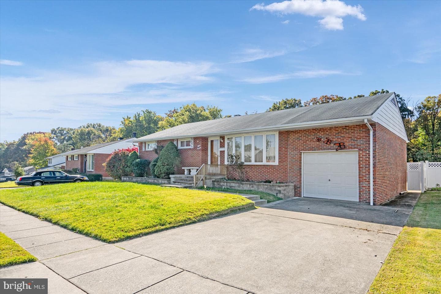 1514 Chapel Hill Drive photo 3