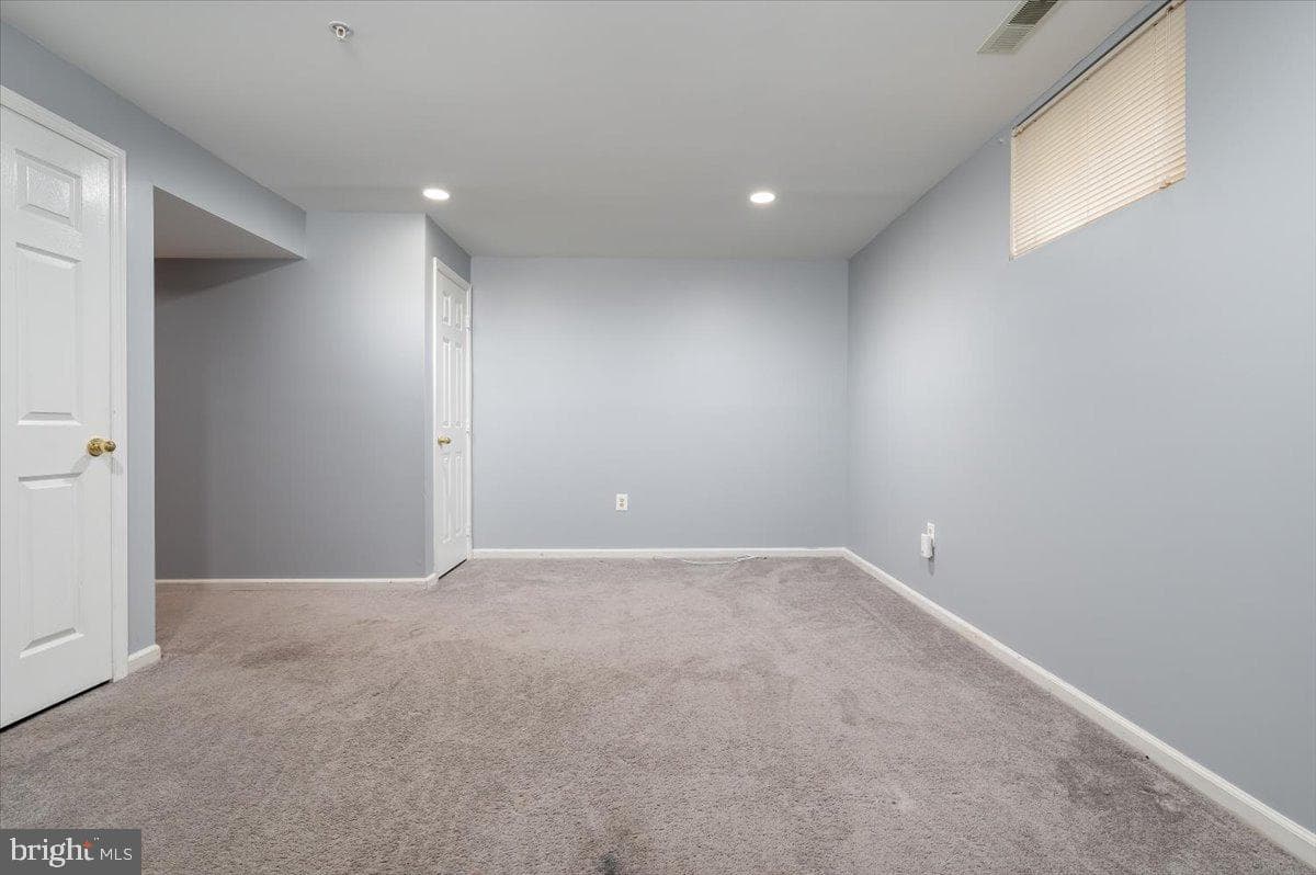 2422 Sarum Court #2422 photo 23