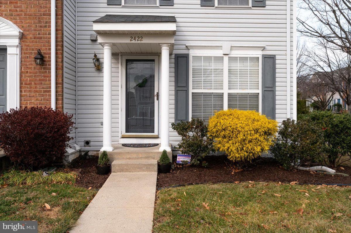 2422 Sarum Court #2422 photo 5