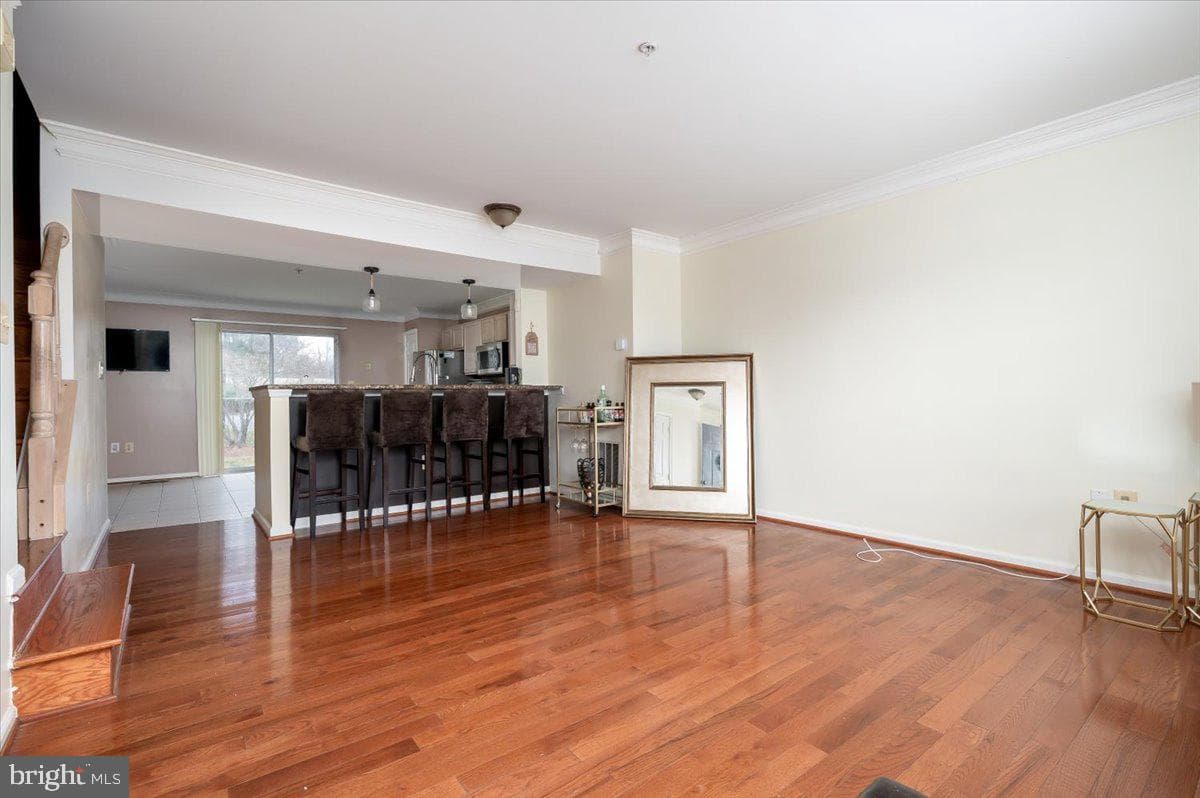 2422 Sarum Court #2422 photo 6