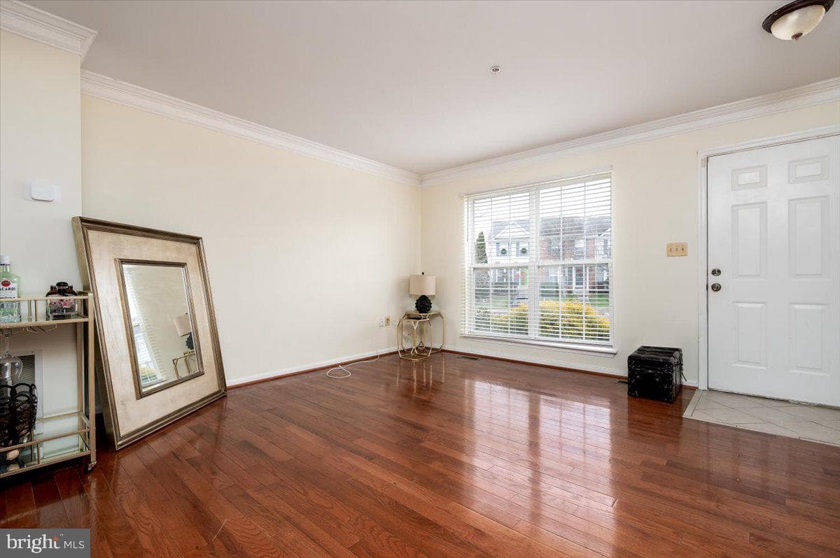 2422 Sarum Court #2422 photo 7