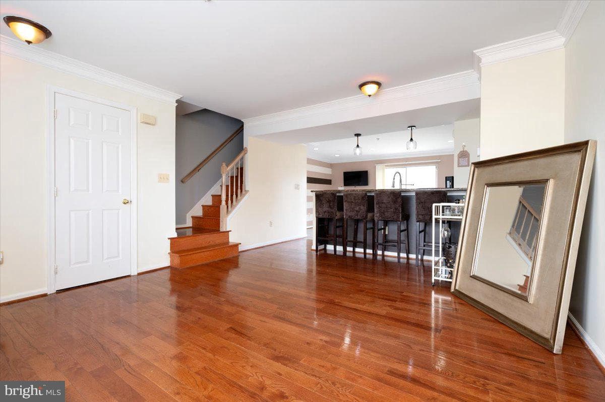 2422 Sarum Court #2422 photo 8