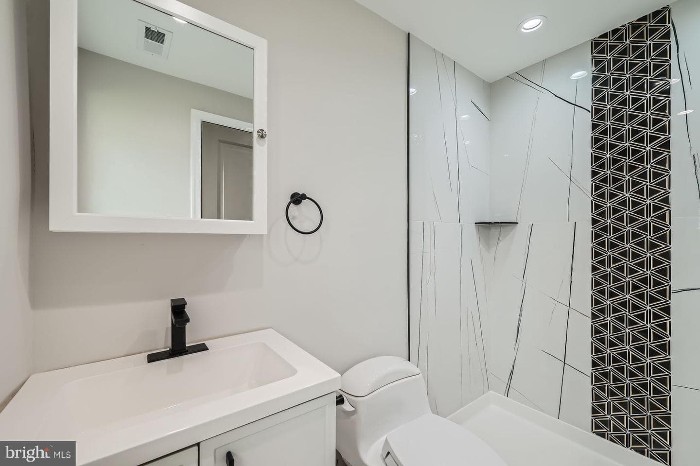 2603 Smith Avenue photo 22