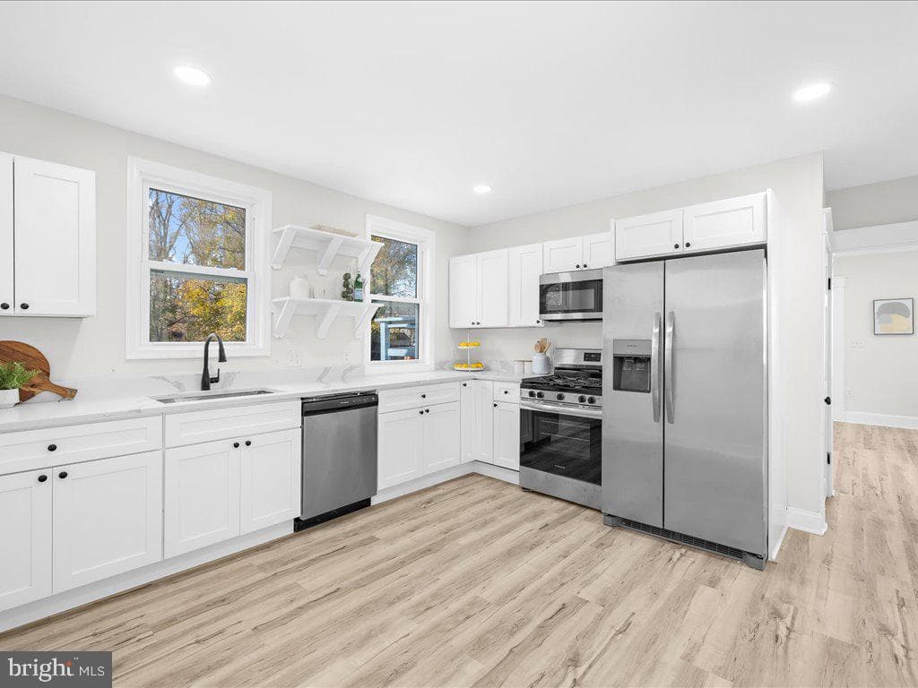 3116 N Rolling Road photo 10
