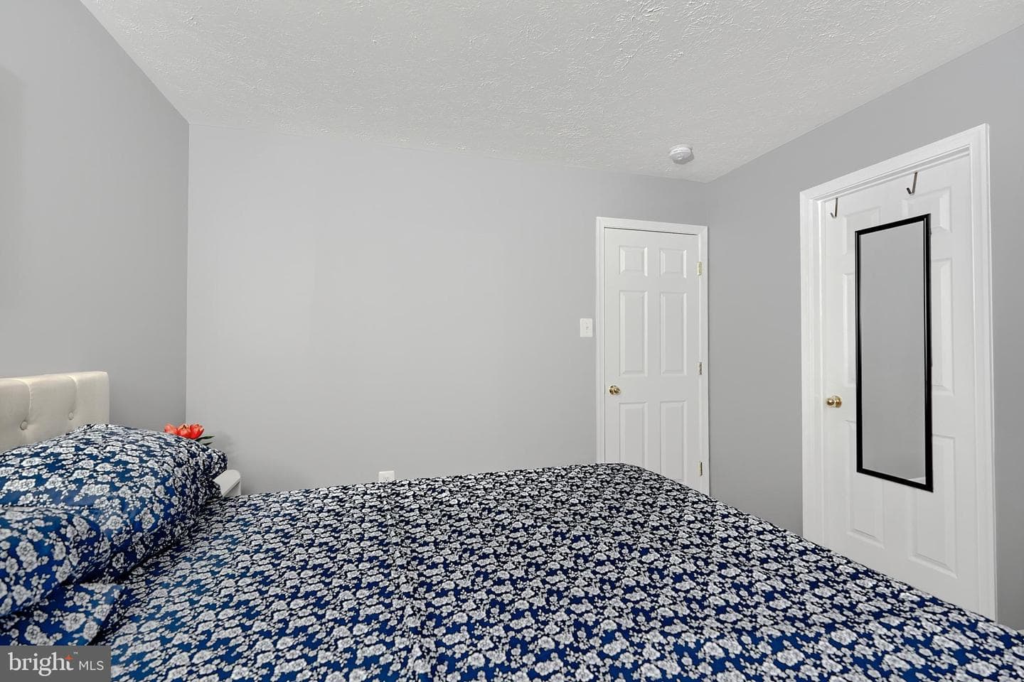 706 Nellis Rd photo 38