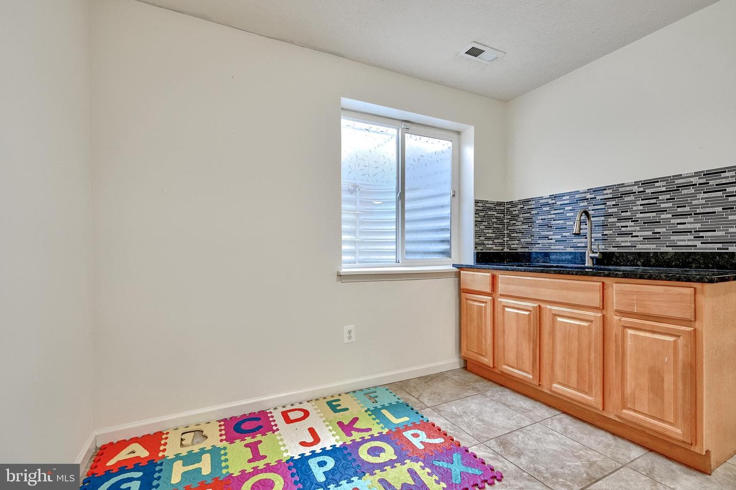 706 Nellis Rd photo 46