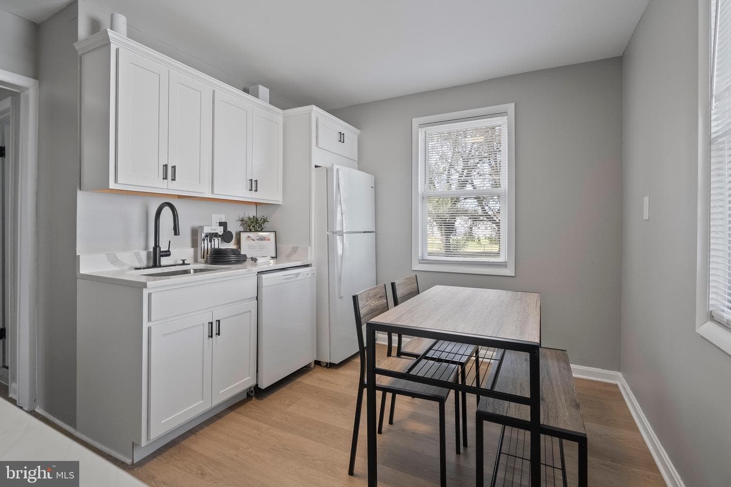 2518 Plainfield Road photo 8