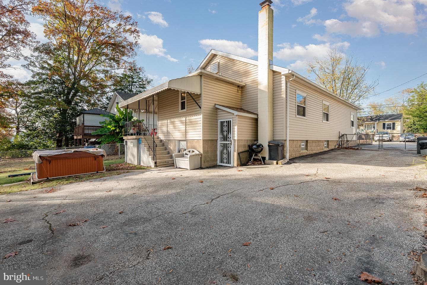 7319 Hughes Avenue photo 22