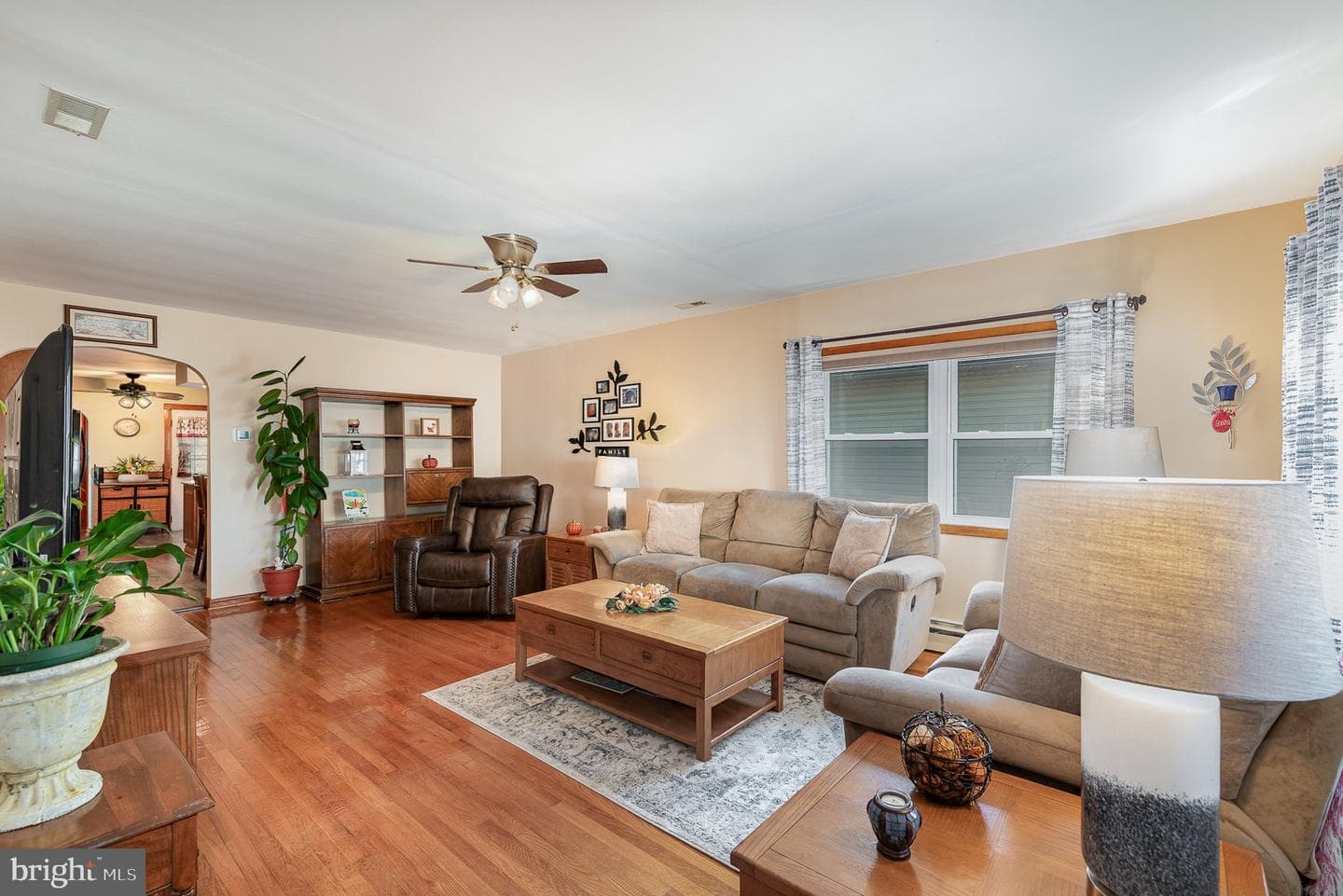 7319 Hughes Avenue photo 4