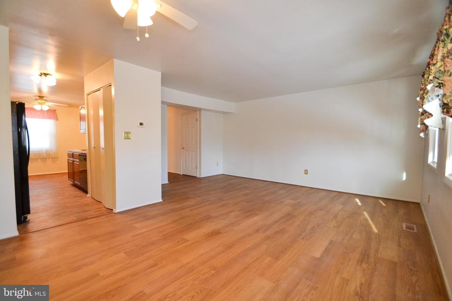 325 Town Green Way photo 11