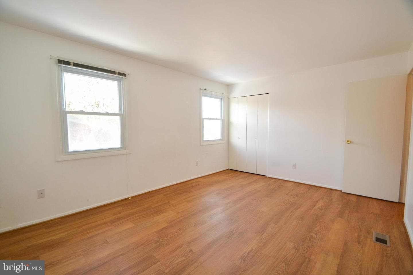 325 Town Green Way photo 16