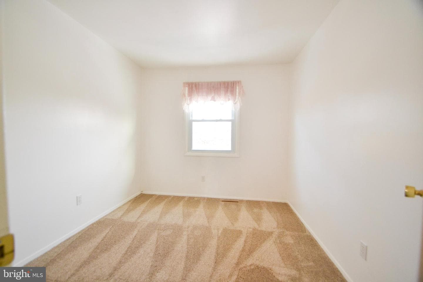 325 Town Green Way photo 20