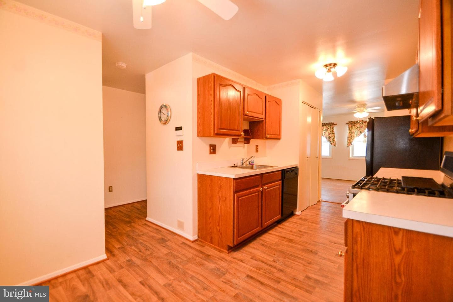 325 Town Green Way photo 6