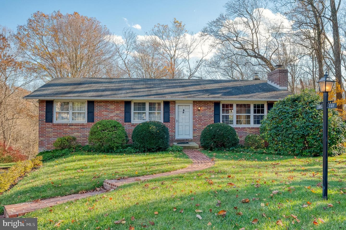 4008 Milldale Court photo 2