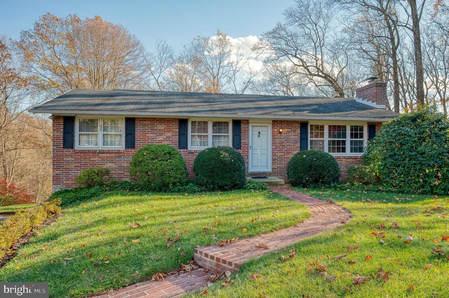 4008 Milldale Court photo 3
