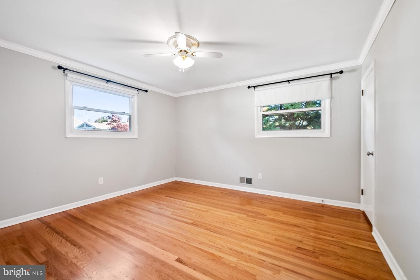 3408 Lambros photo 17
