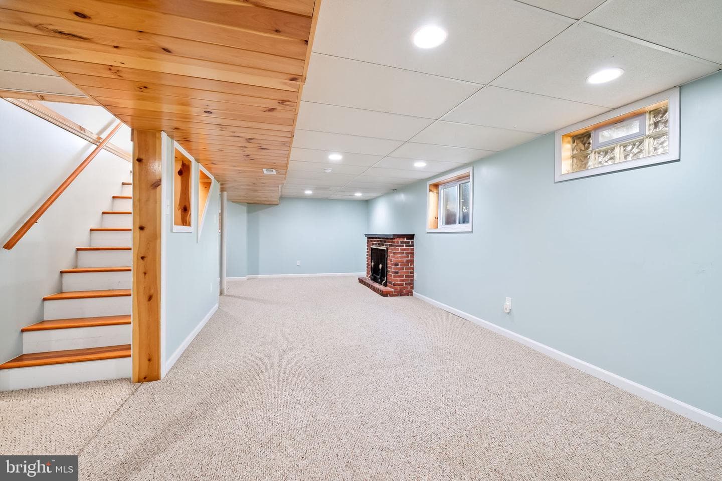 3408 Lambros photo 25