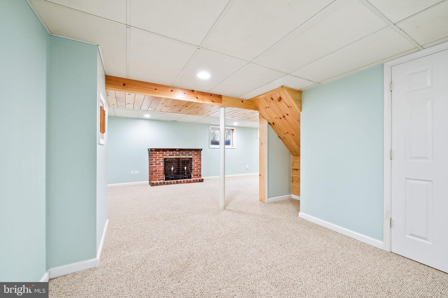 3408 Lambros photo 29