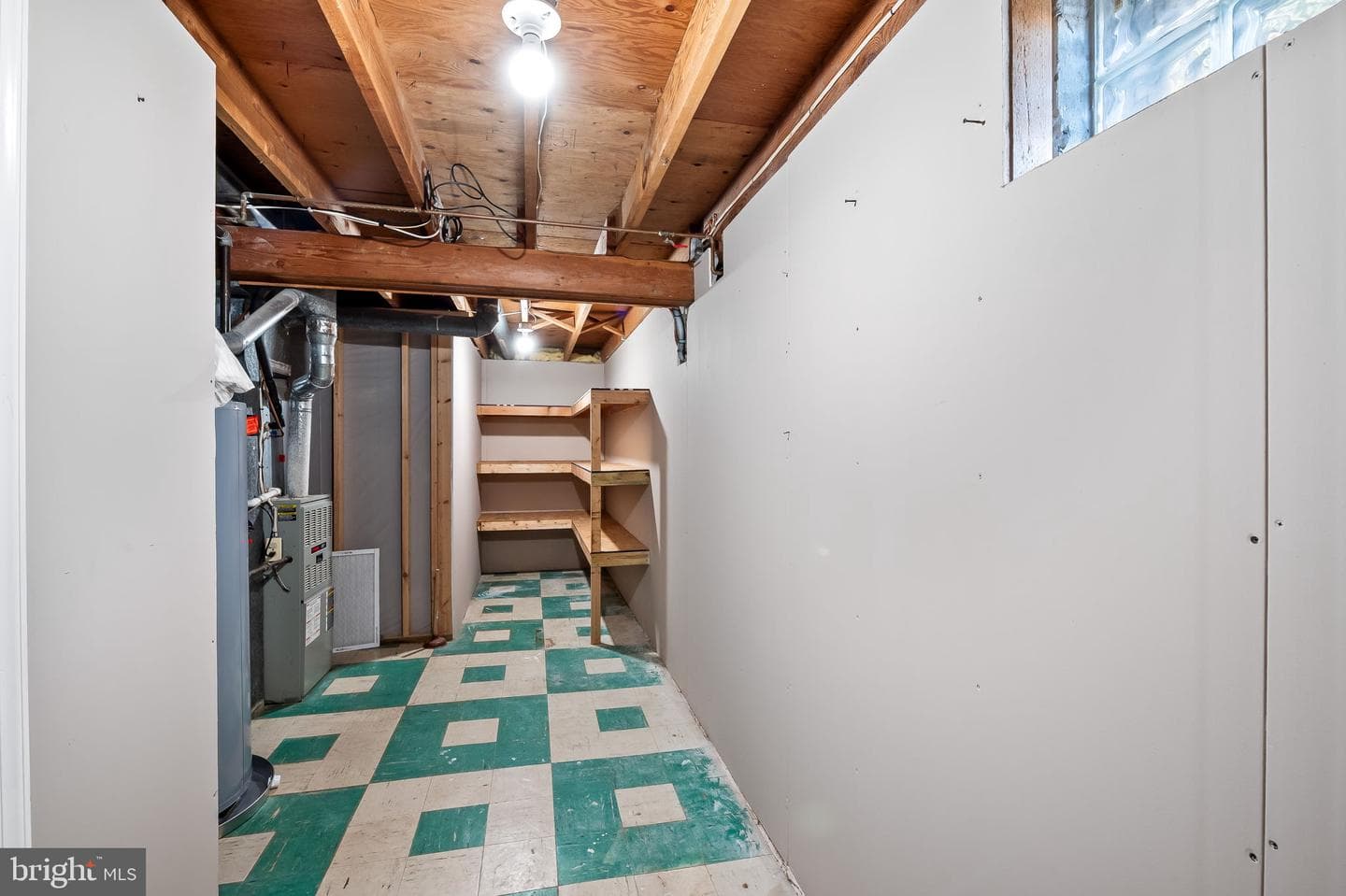 3408 Lambros photo 32