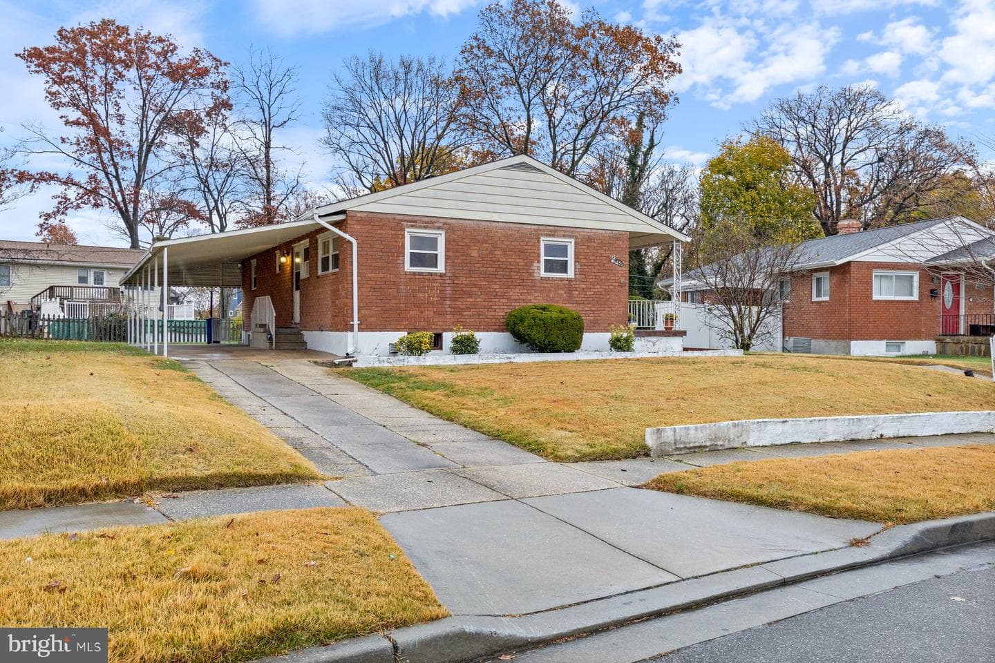 810 Bobby Road photo 1