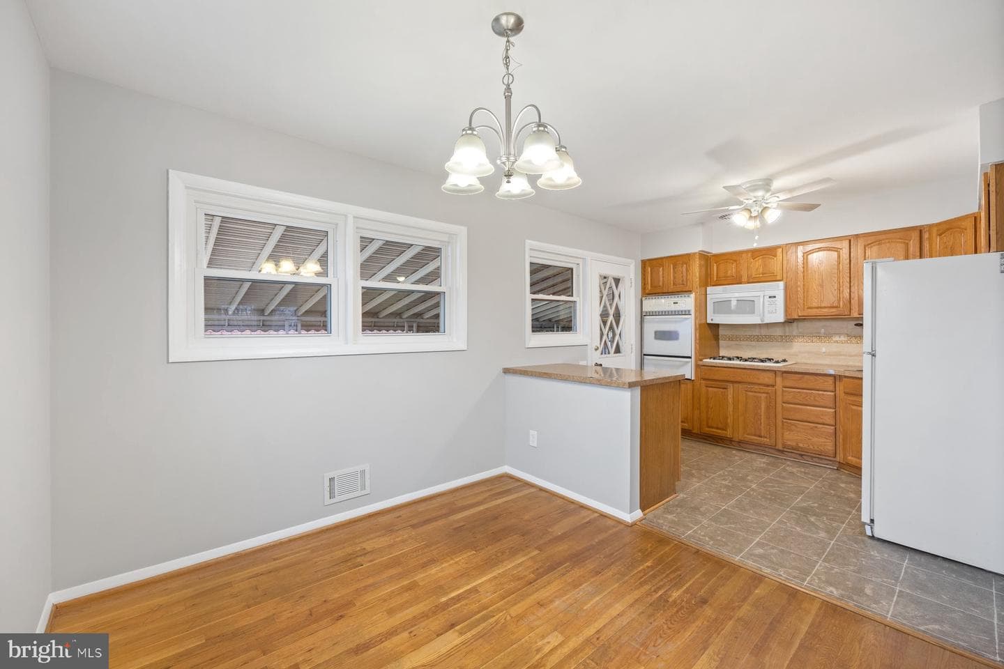 810 Bobby Road photo 12
