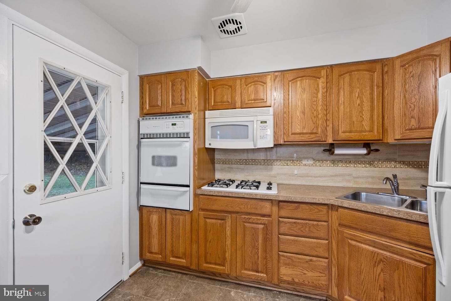 810 Bobby Road photo 17