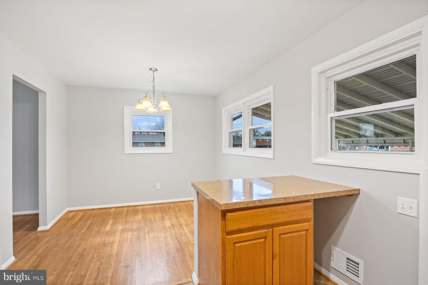 810 Bobby Road photo 19