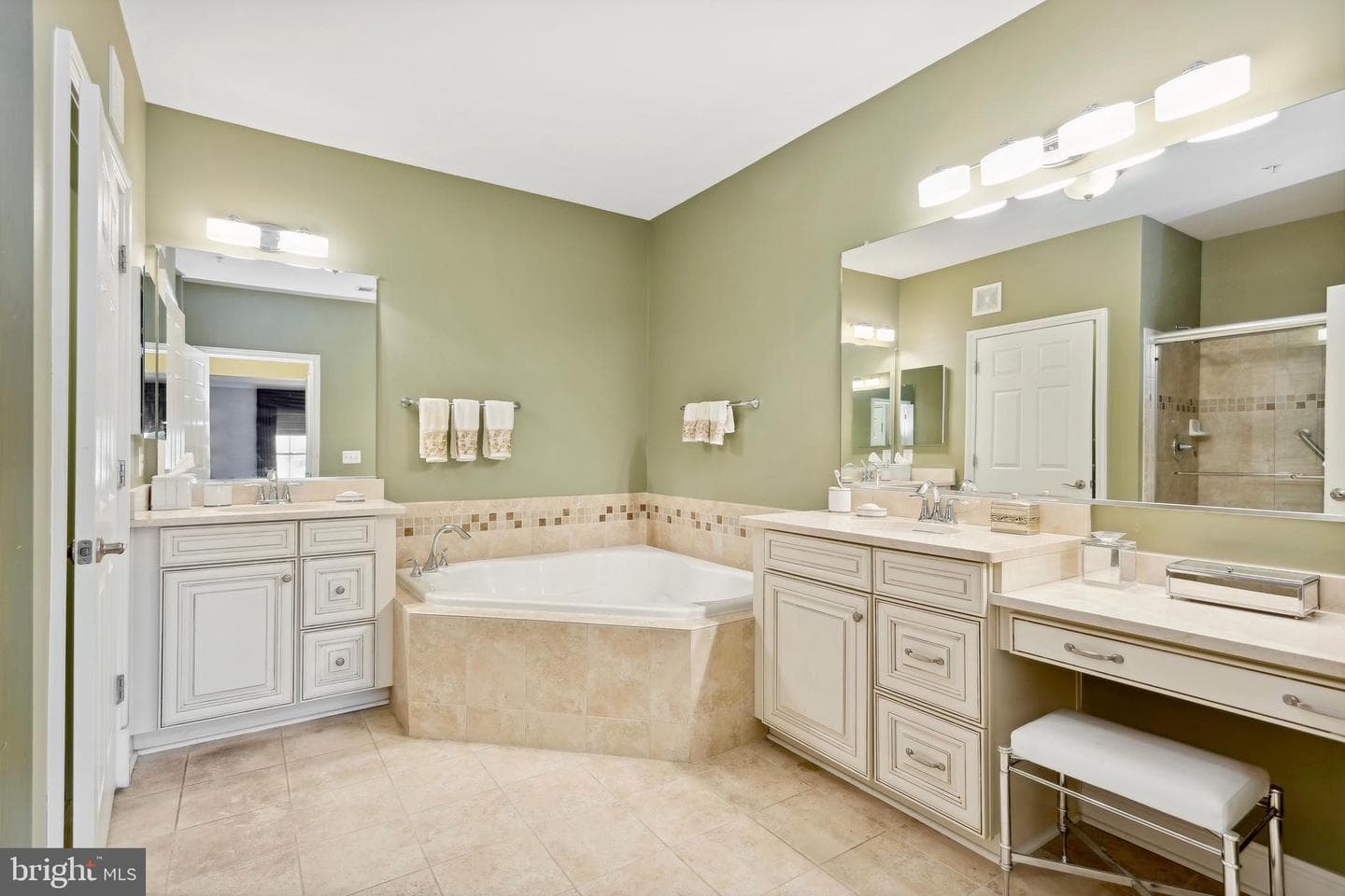 2700 Stone Cliff Drive #310 photo 40