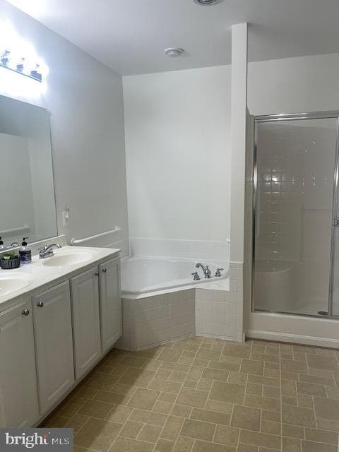 305 Wyndham Circle #305 G photo 14