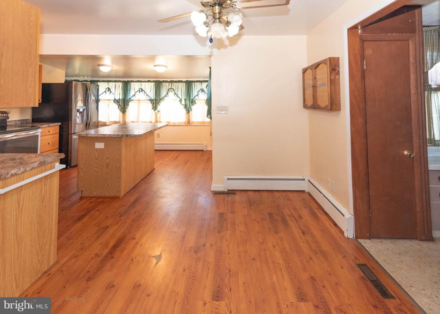 12111 Park Heights Avenue photo 5