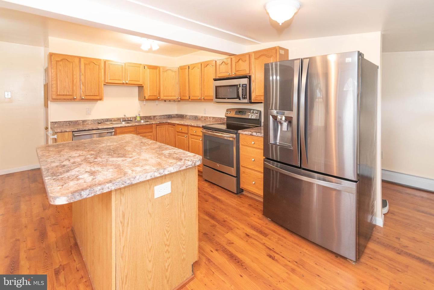 12111 Park Heights Avenue photo 7