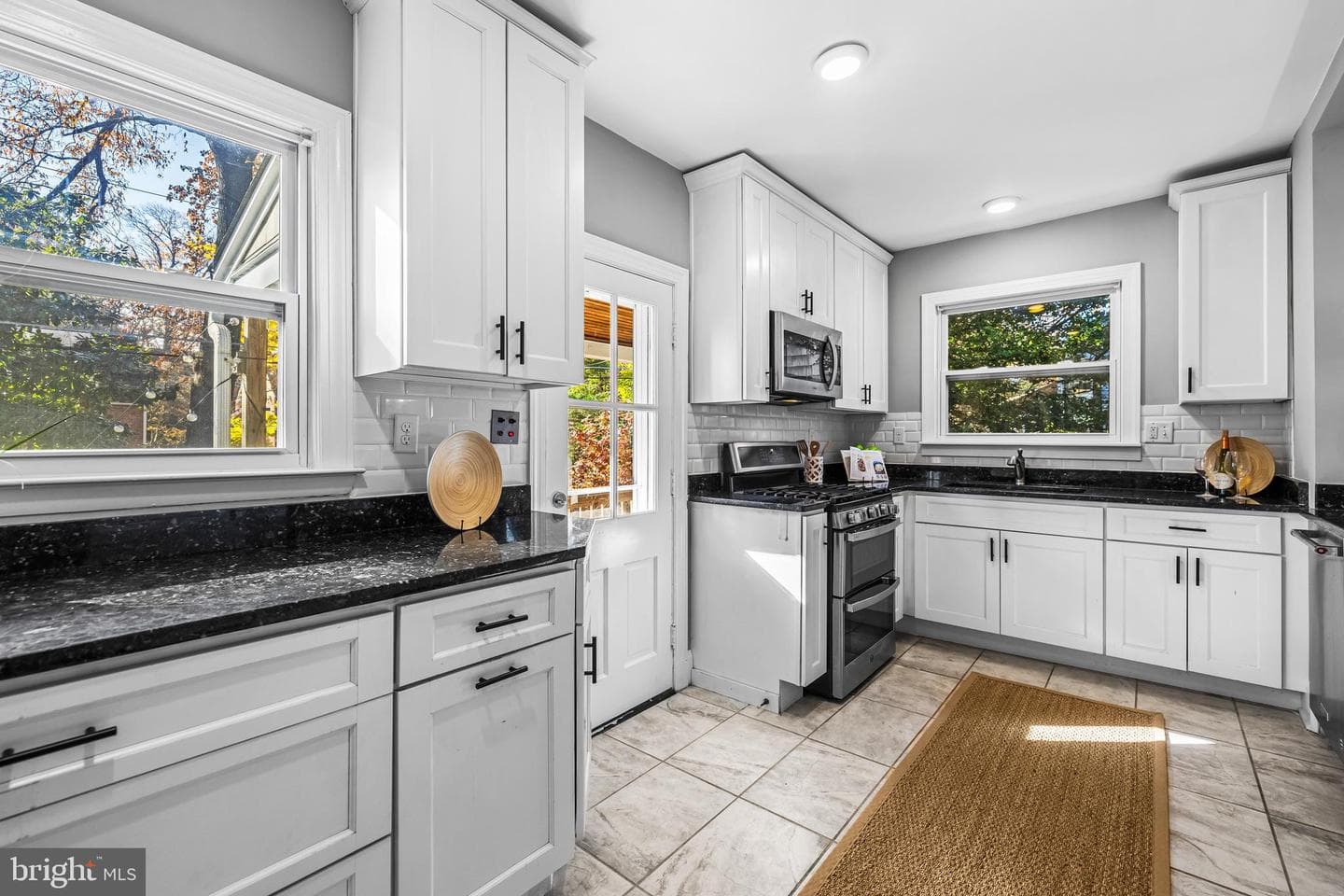727 Dunkirk Road photo 17