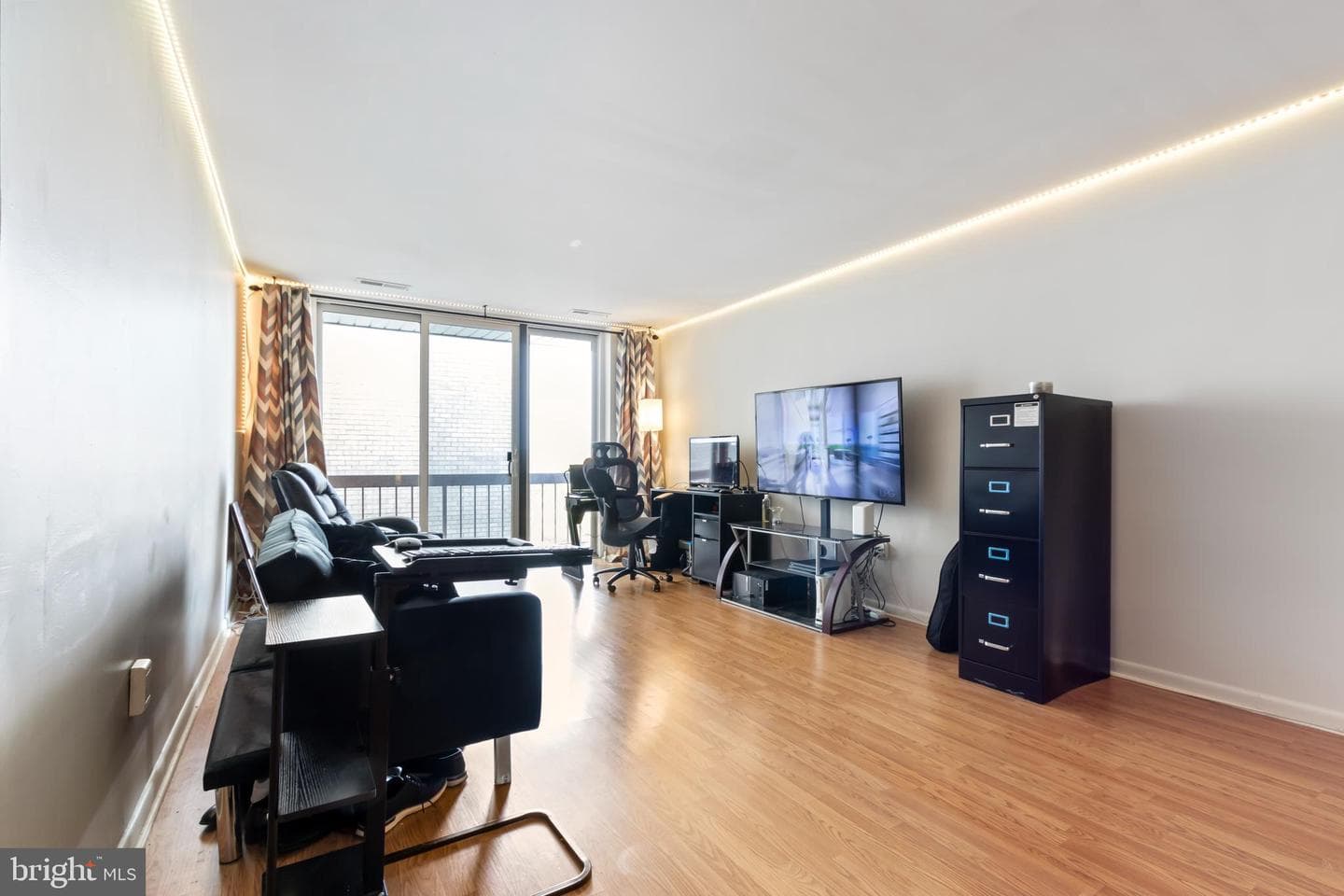 130 Slade Avenue #516 photo 5