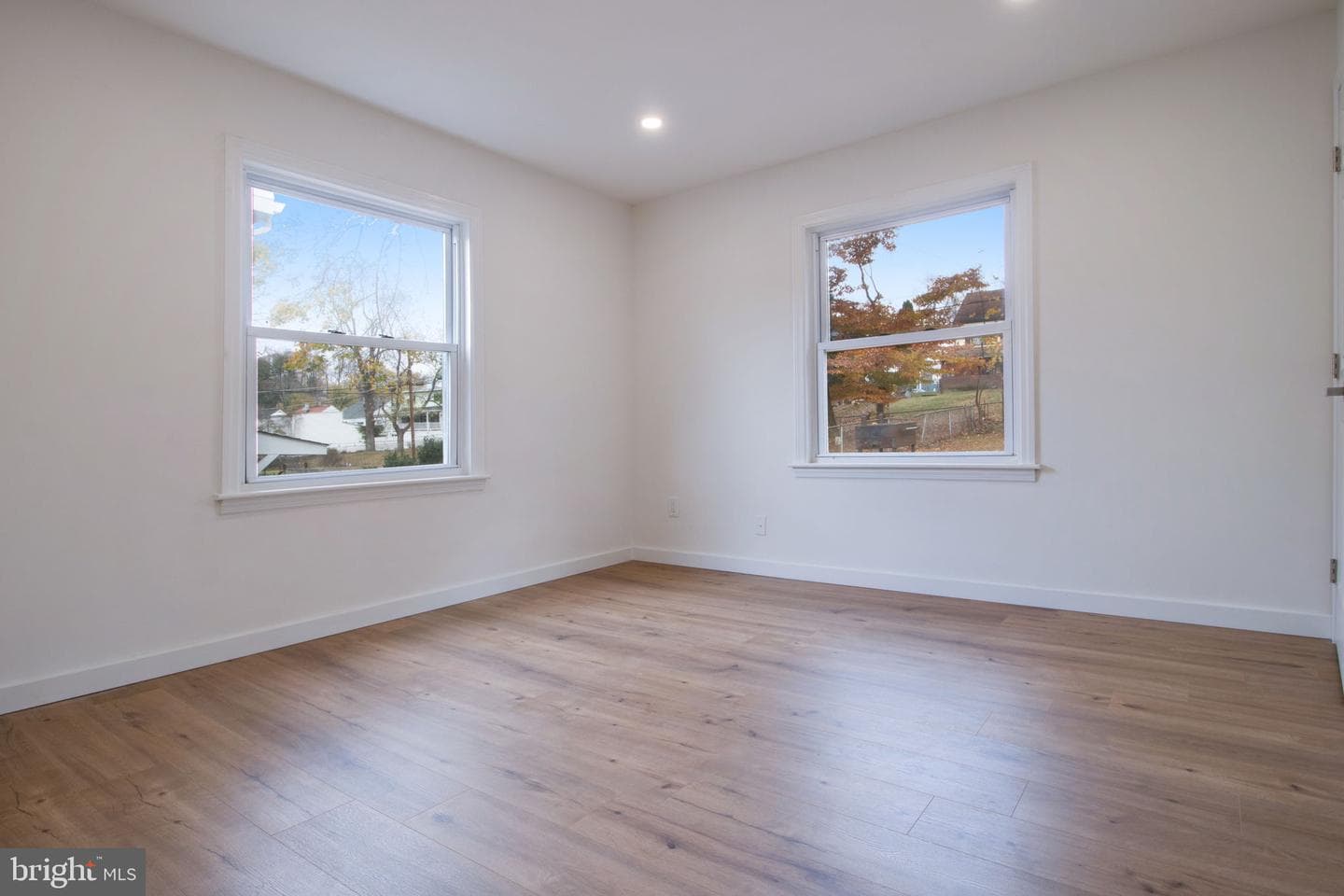 5306 Pembroke Avenue photo 10