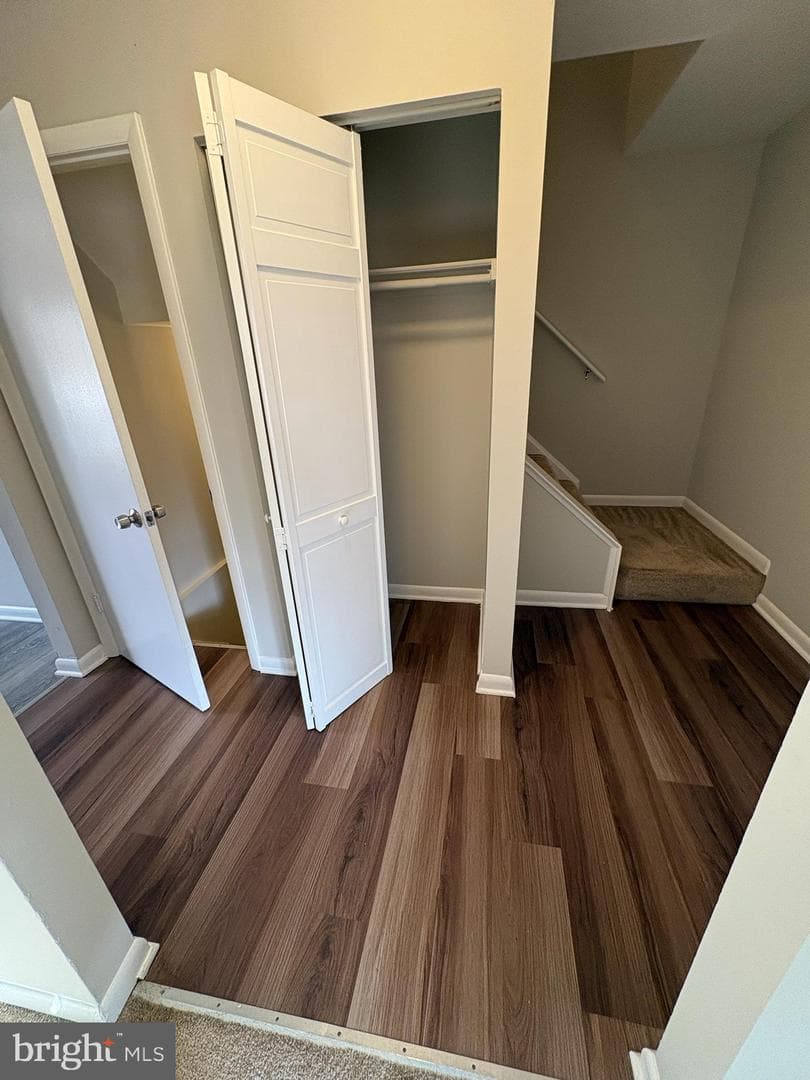 7004 Upper Mills Circle photo 18