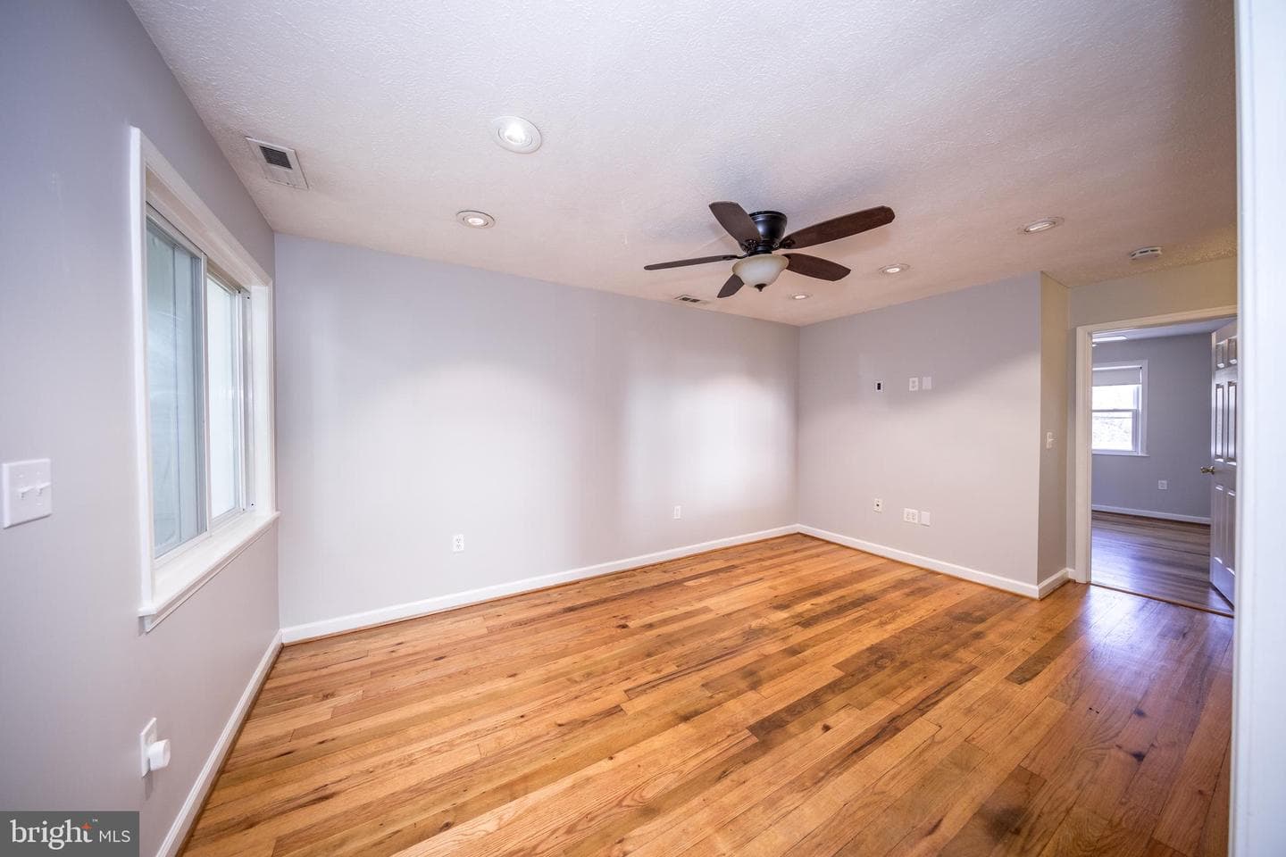 602 Dale Avenue photo 4