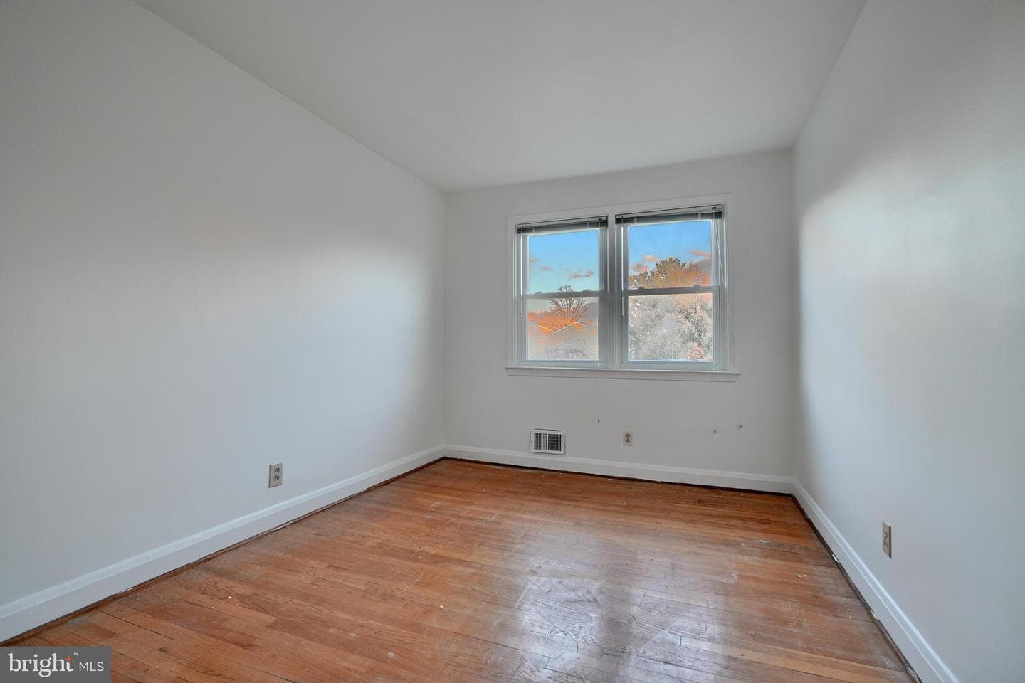 1027 Winsford Road photo 14