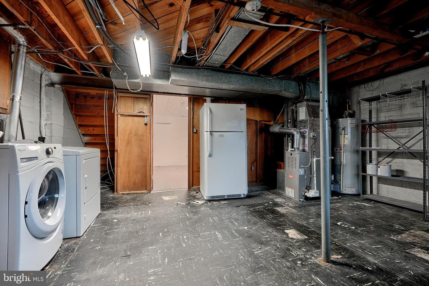 1027 Winsford Road photo 22
