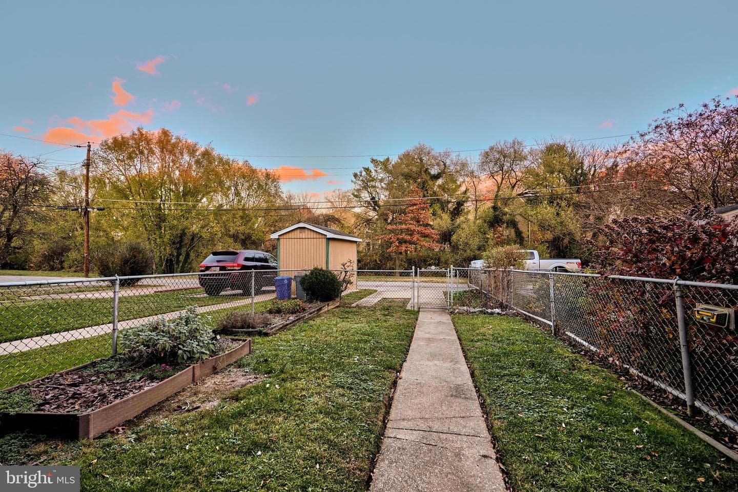 1027 Winsford Road photo 24