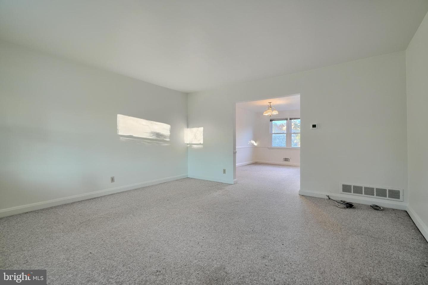 1027 Winsford Road photo 5