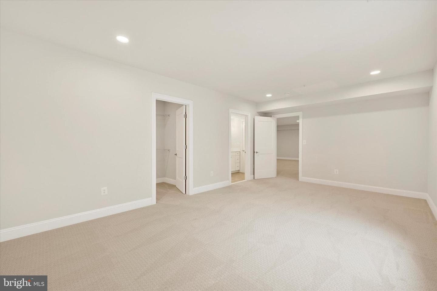 138 Villabrook Way photo 41