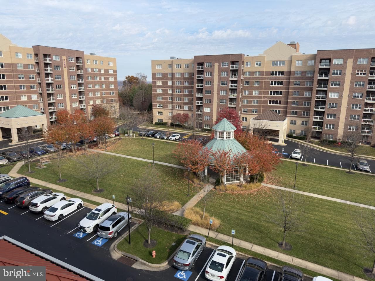 12251 Roundwood Road #601 photo 2
