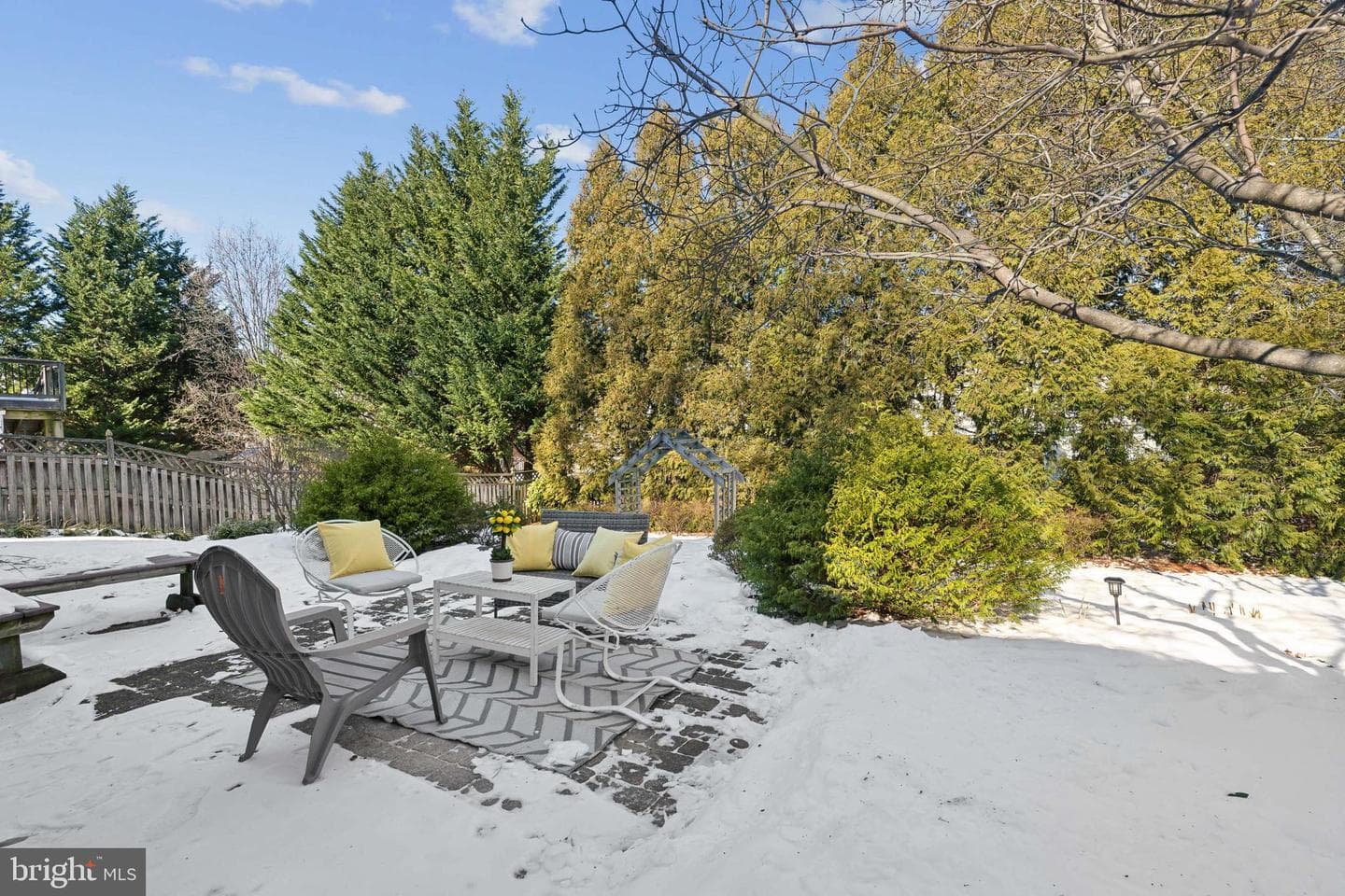 514 Yarmouth Road photo 31